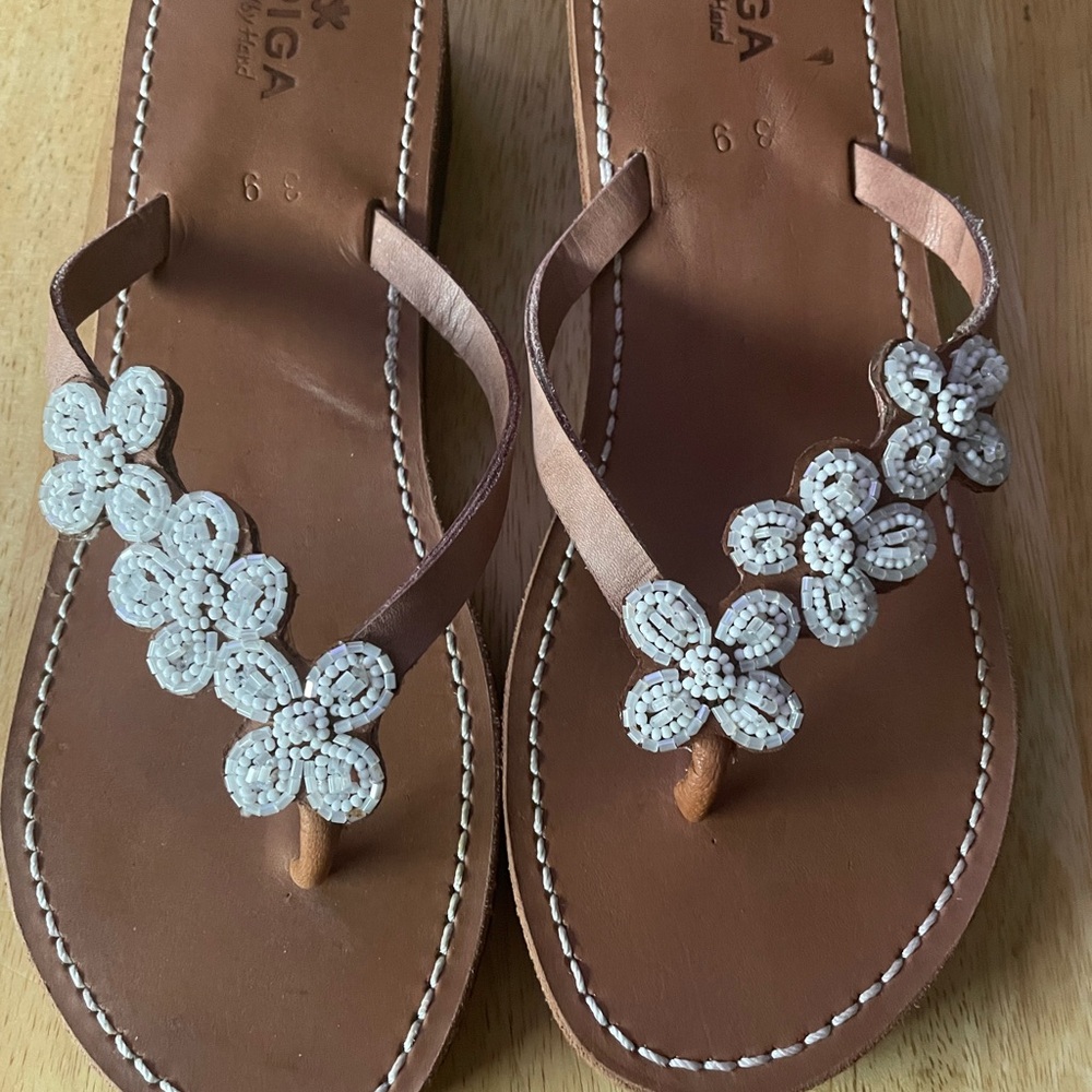 Brown and White Floral Sandals with Decorative Embellishments